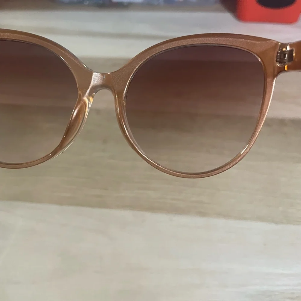 🐈‍⬛ sunglasses