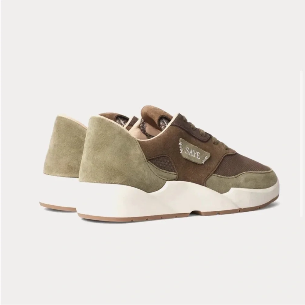 EUC SAYE Modelo 95 Terra - Suede Leather Green Sneakers Size 10