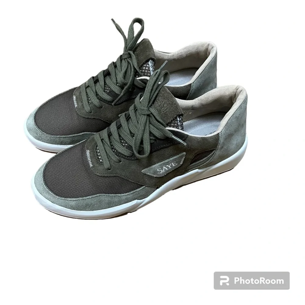 EUC SAYE Modelo 95 Terra - Suede Leather Green Sneakers Size 10