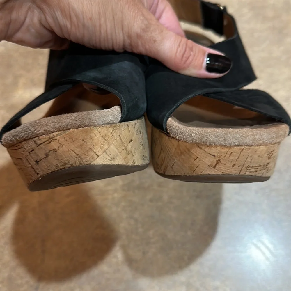 Clarks pre owned