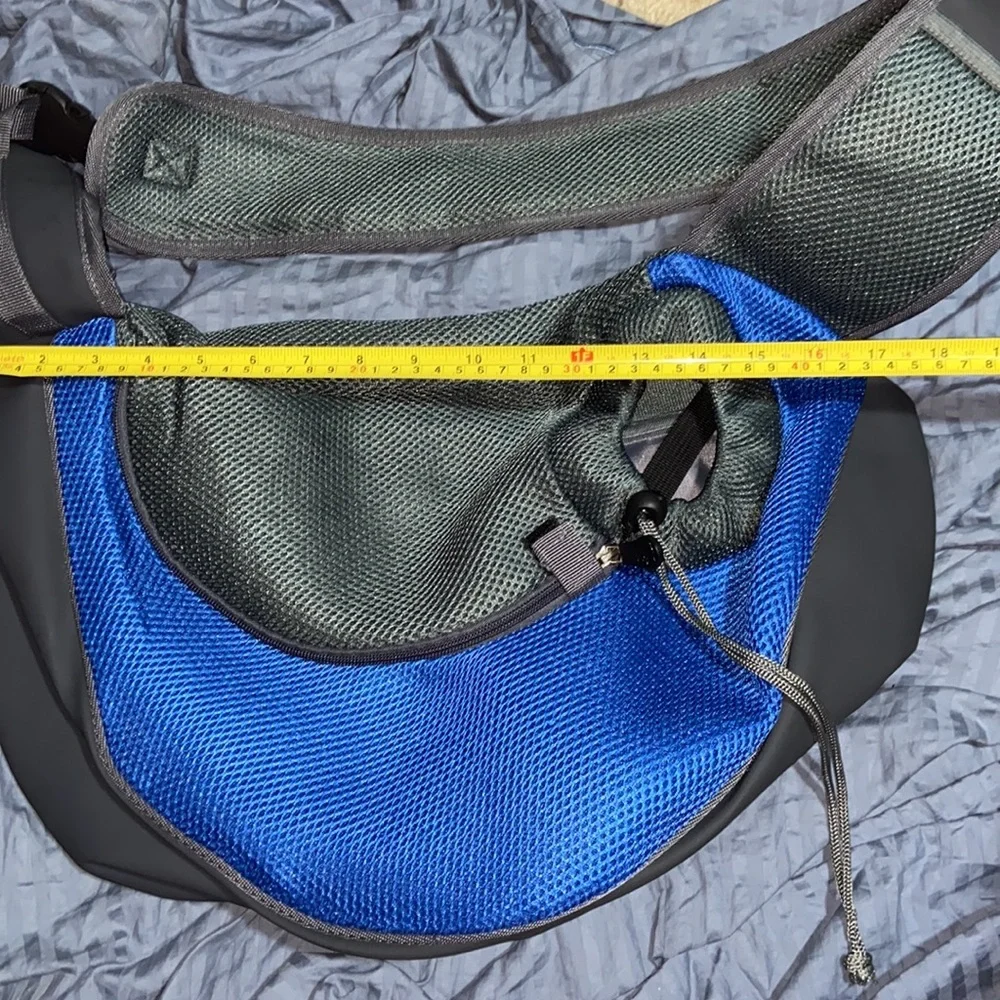 Nwot Pet Sling Carrier Small Dogs/Cats Adjustable Strap Mesh Hand Free