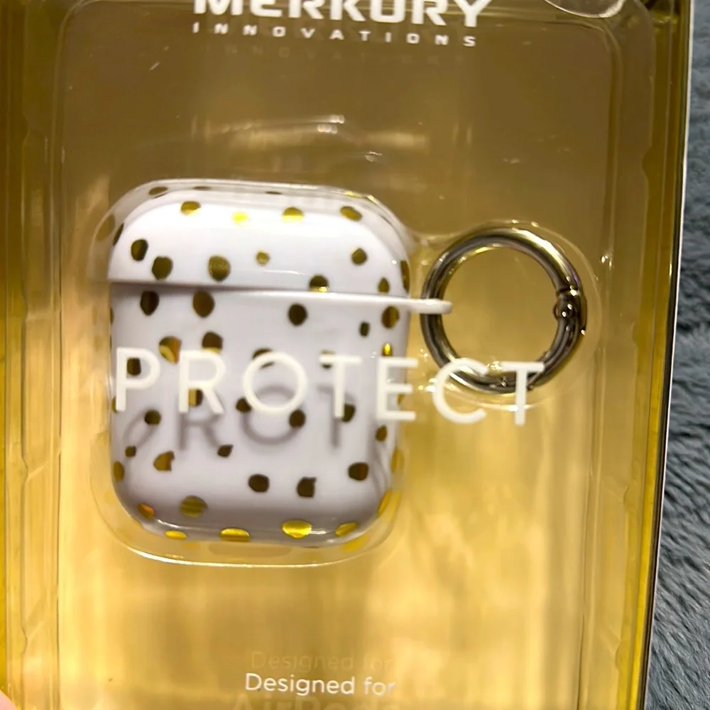 AirPod Case With Hook Gold Speckled NWT MERKURY INOVATIONS