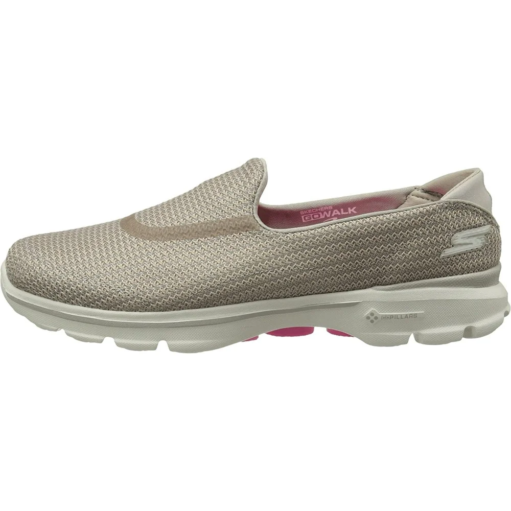 👣SKECHERS GoWalk 3 in Stone