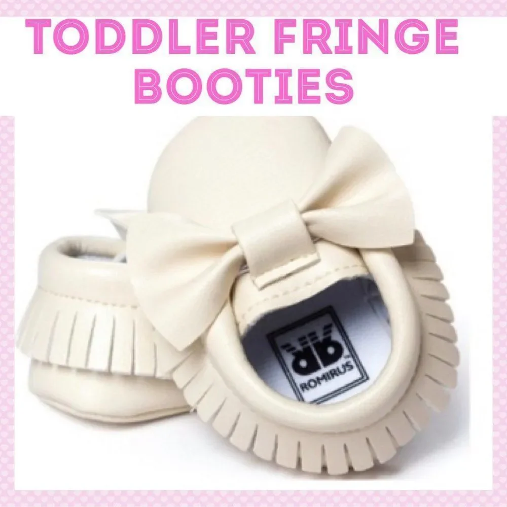 🎉HP🎉NWT, Too Cute Infant Moccasins in Ivory - 6-12m