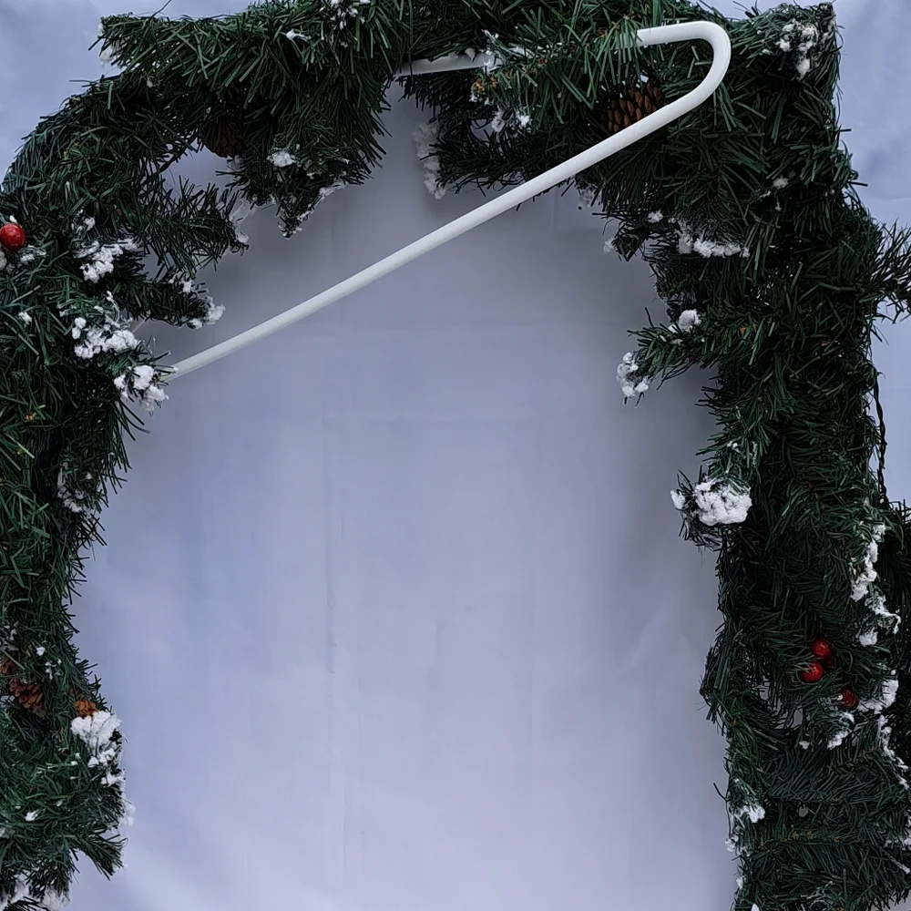 6ft pre lit Christmas Garland