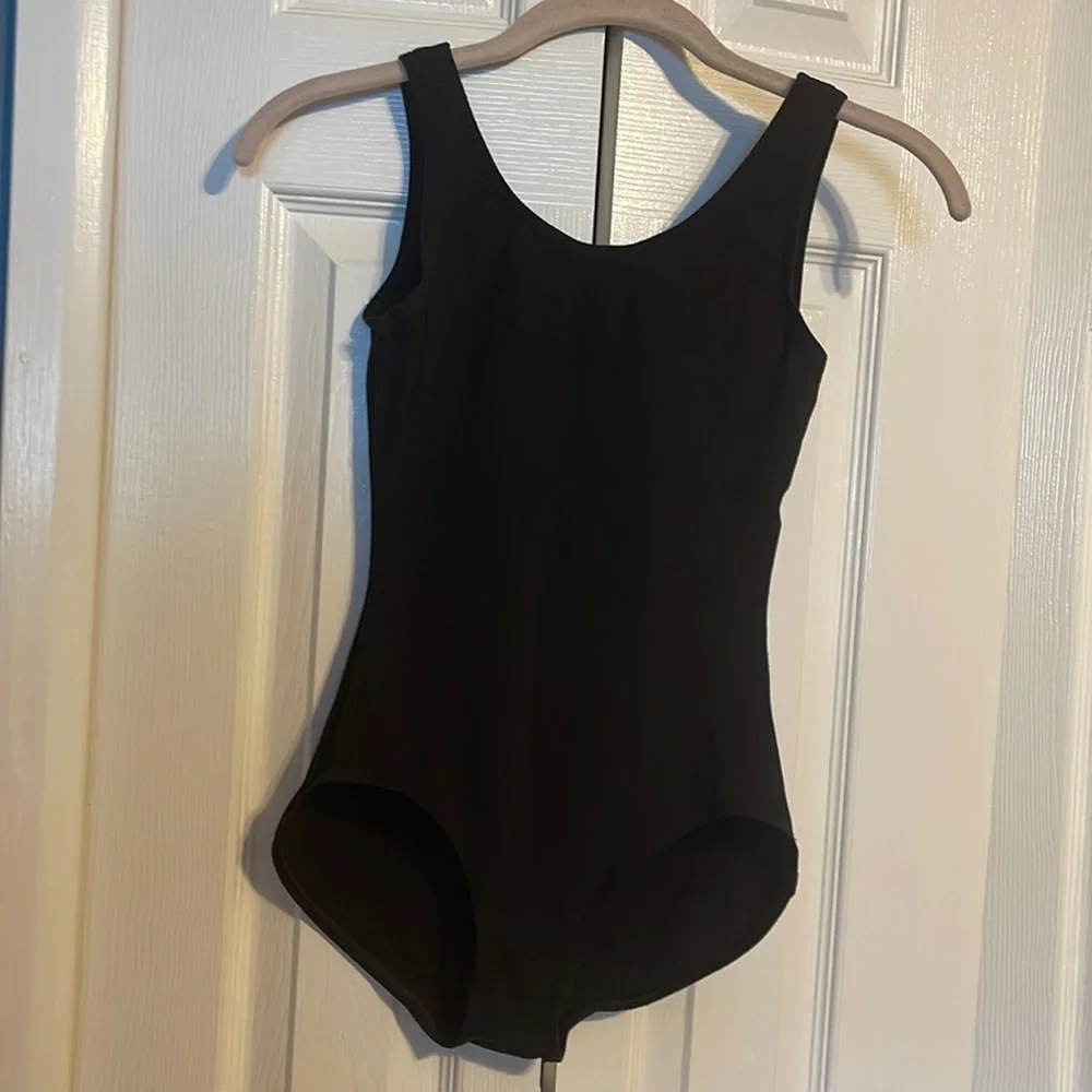 Capezio black sleeveless bodysuit in size small