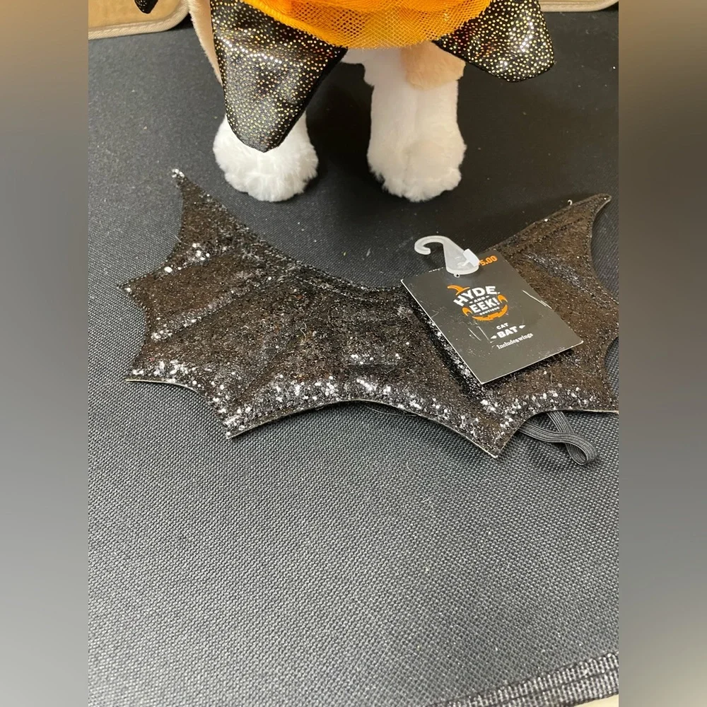 Bat wings & neck ruff bundle