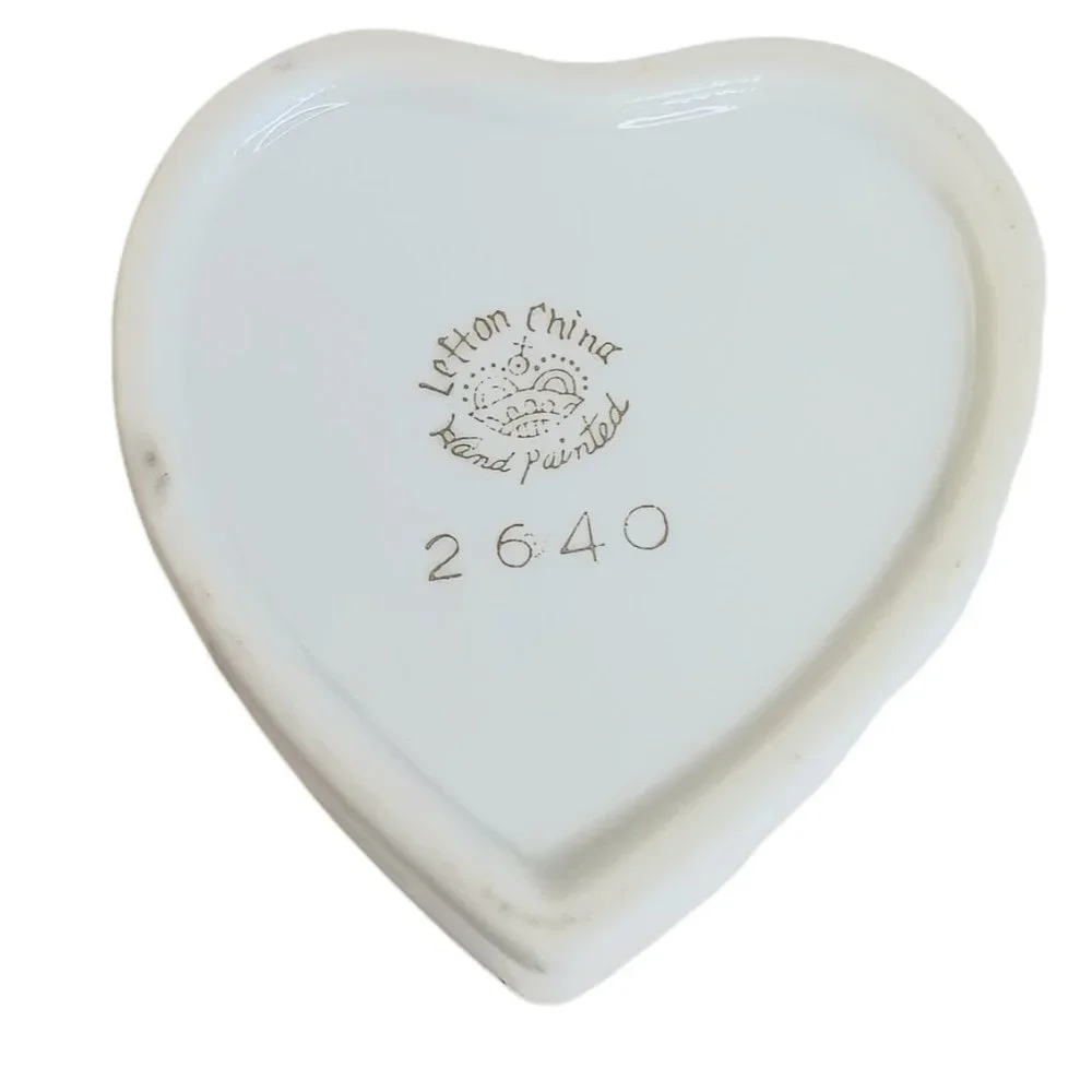 Lefton heart shaped