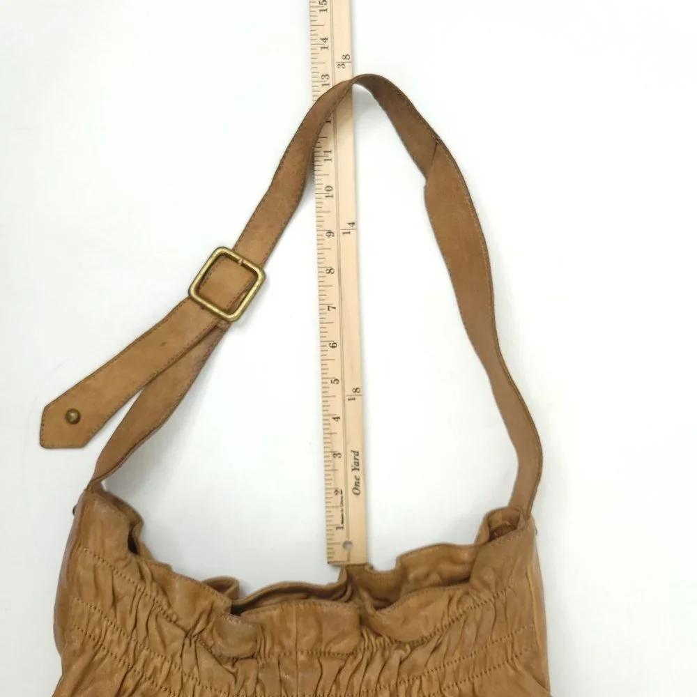 Hobo International Handbag Shoulder Bag Purse Brown Leather Zipper Top Boho Tote