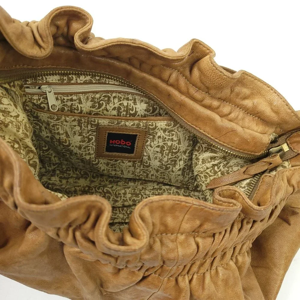 Hobo International Handbag Shoulder Bag Purse Brown Leather Zipper Top Boho Tote