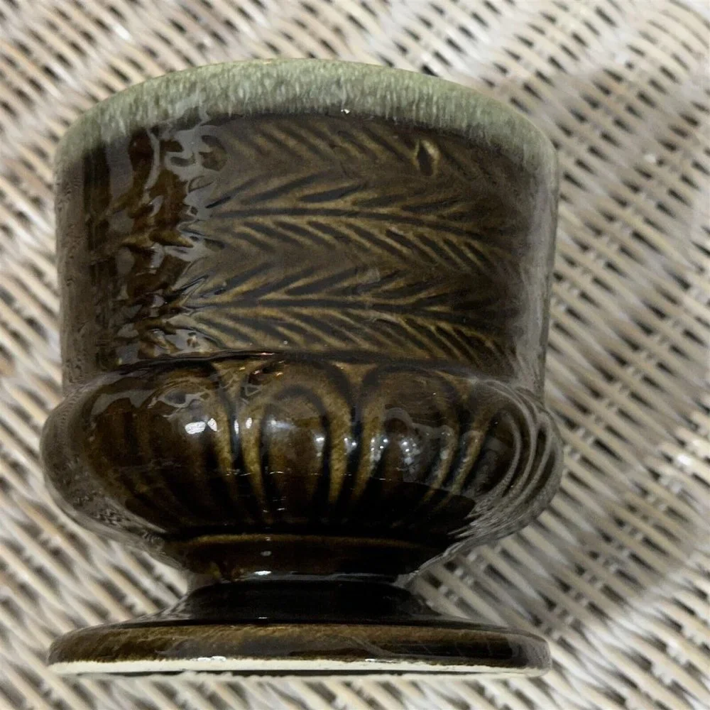 hull vintage pottery