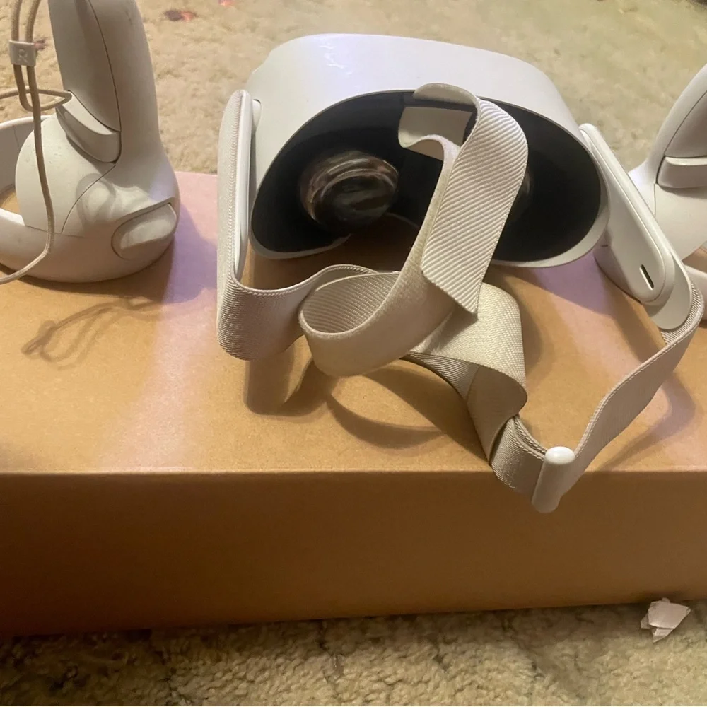Oculus white it