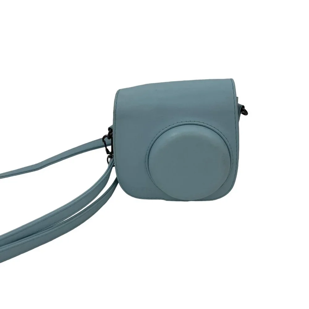Shutter light blue
