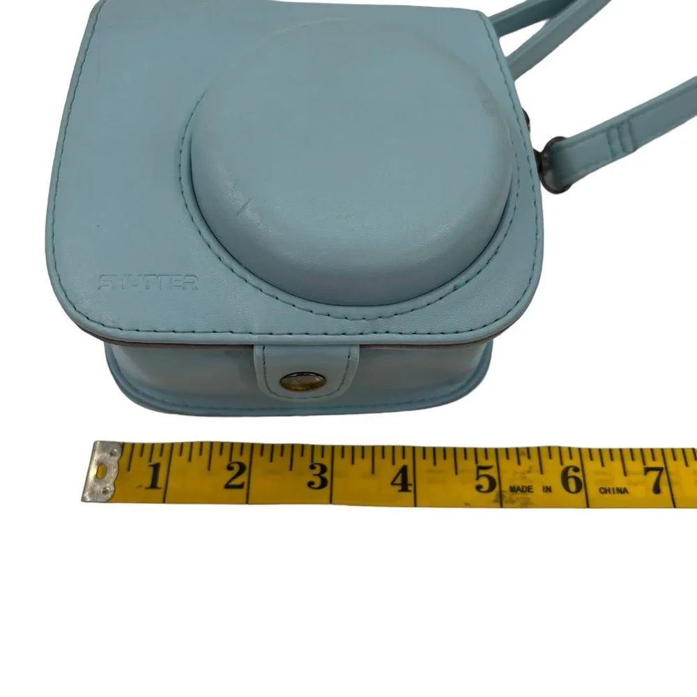 Shutter light blue