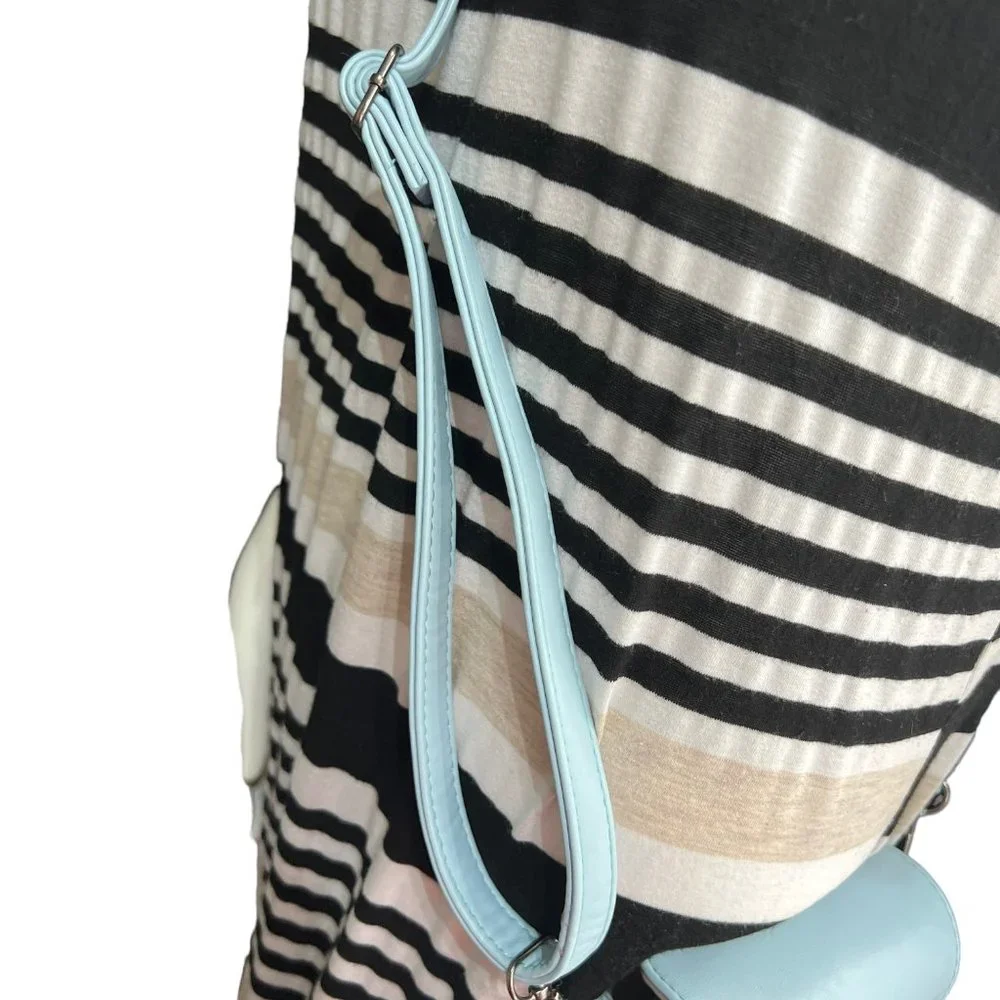 Shutter light blue