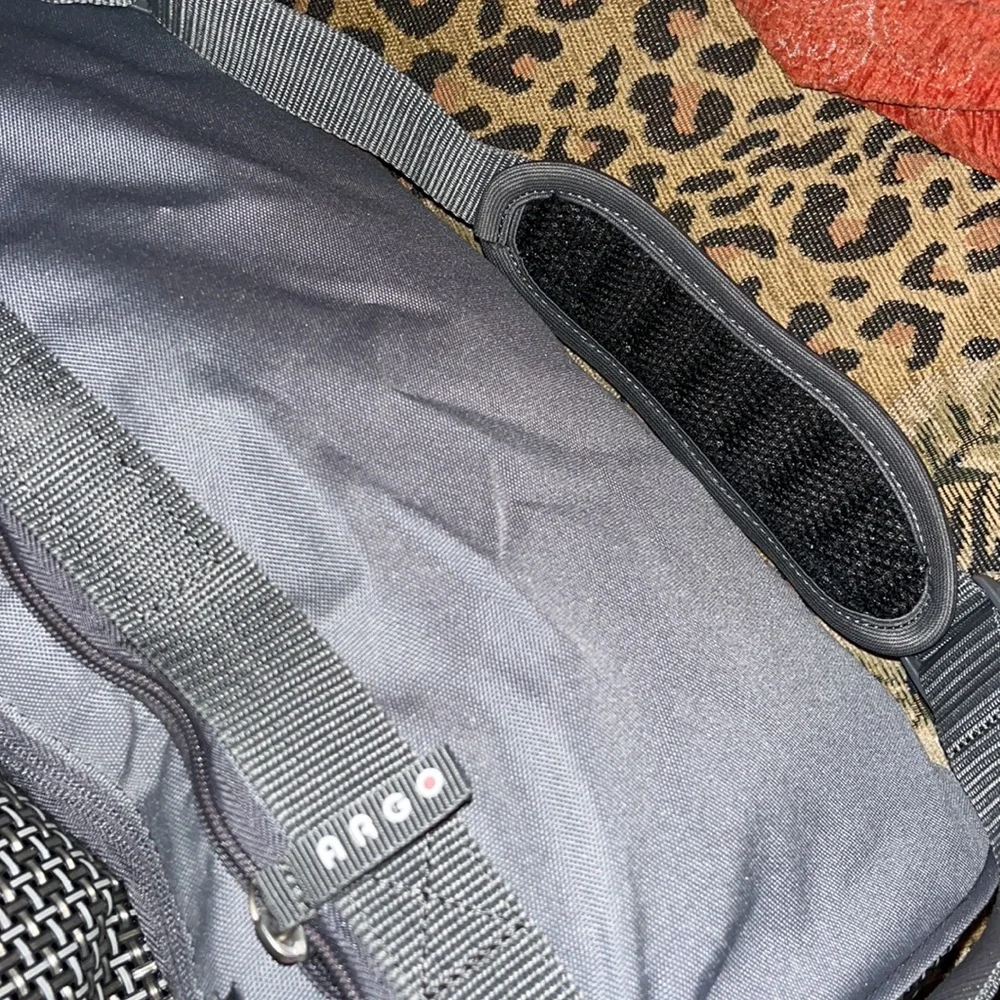N/A pet carrier