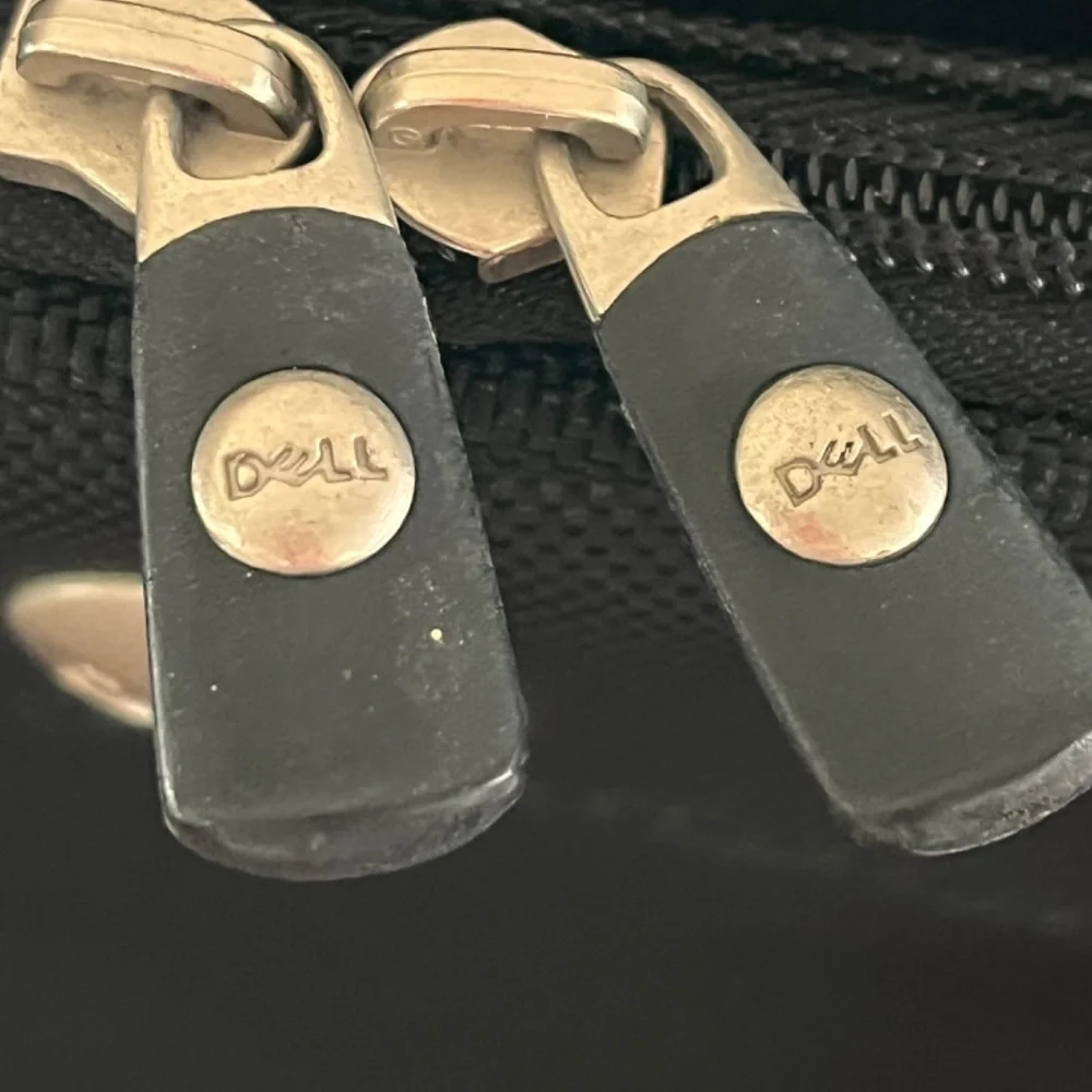 EUC DELL Laptop bag with shoulder strap