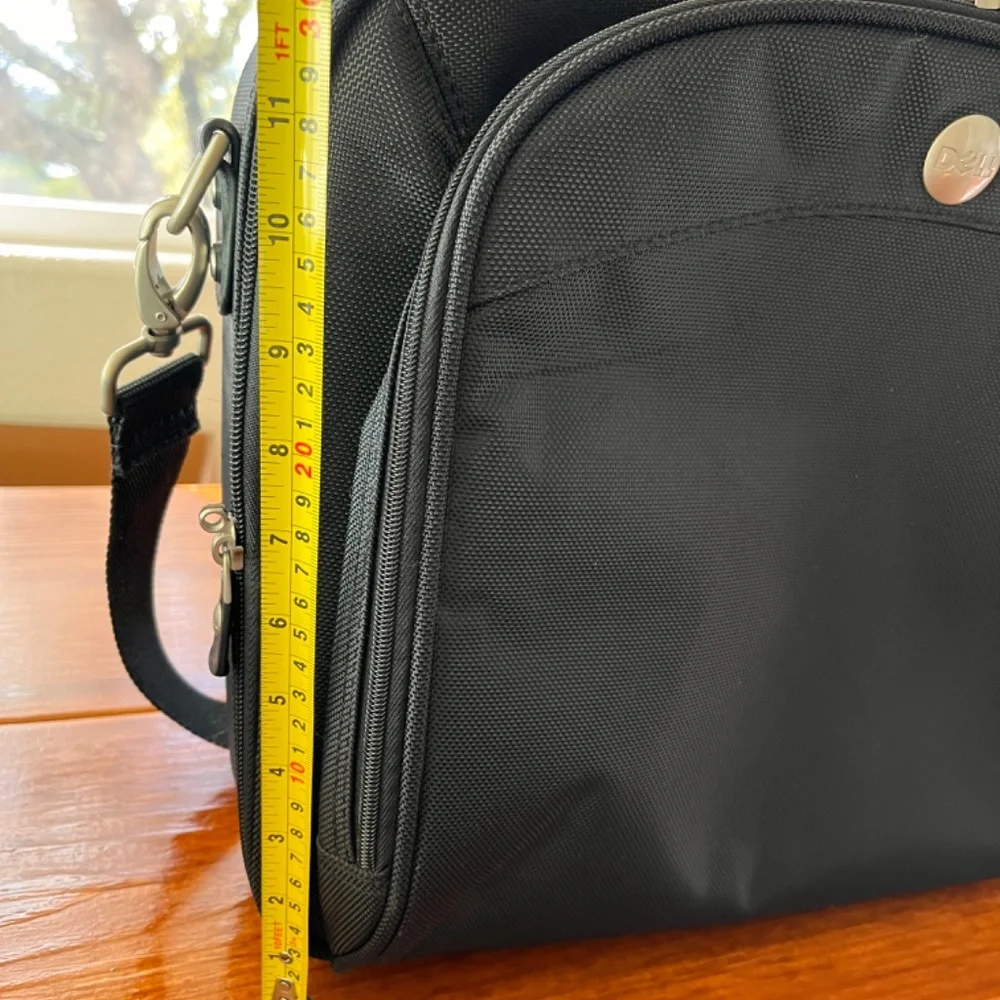 EUC DELL Laptop bag with shoulder strap