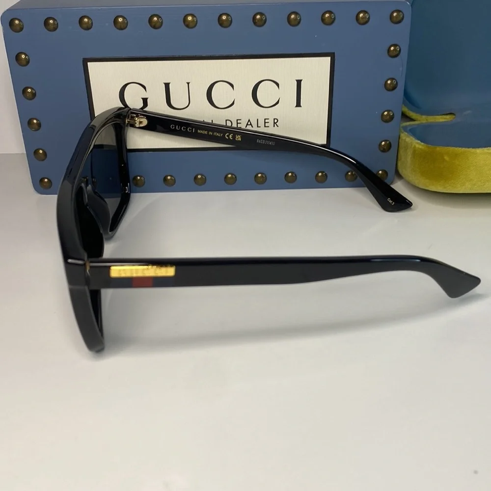 Authentic- New-GUCCI Grey /Black Browline Men's Sunglasses GG0748S 001 59