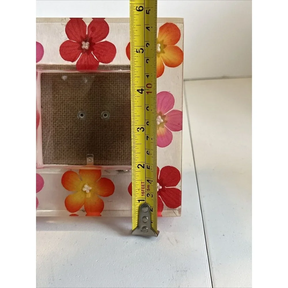 Habitat corner shown acrylic
