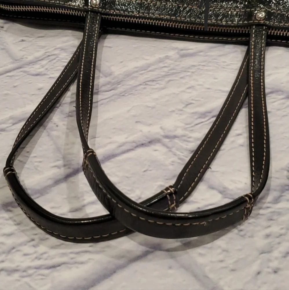 Coach color black