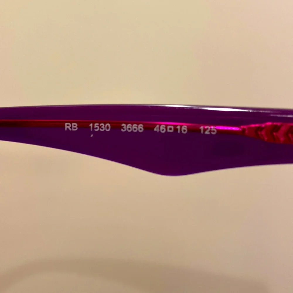 Ray-Ban rb 1530