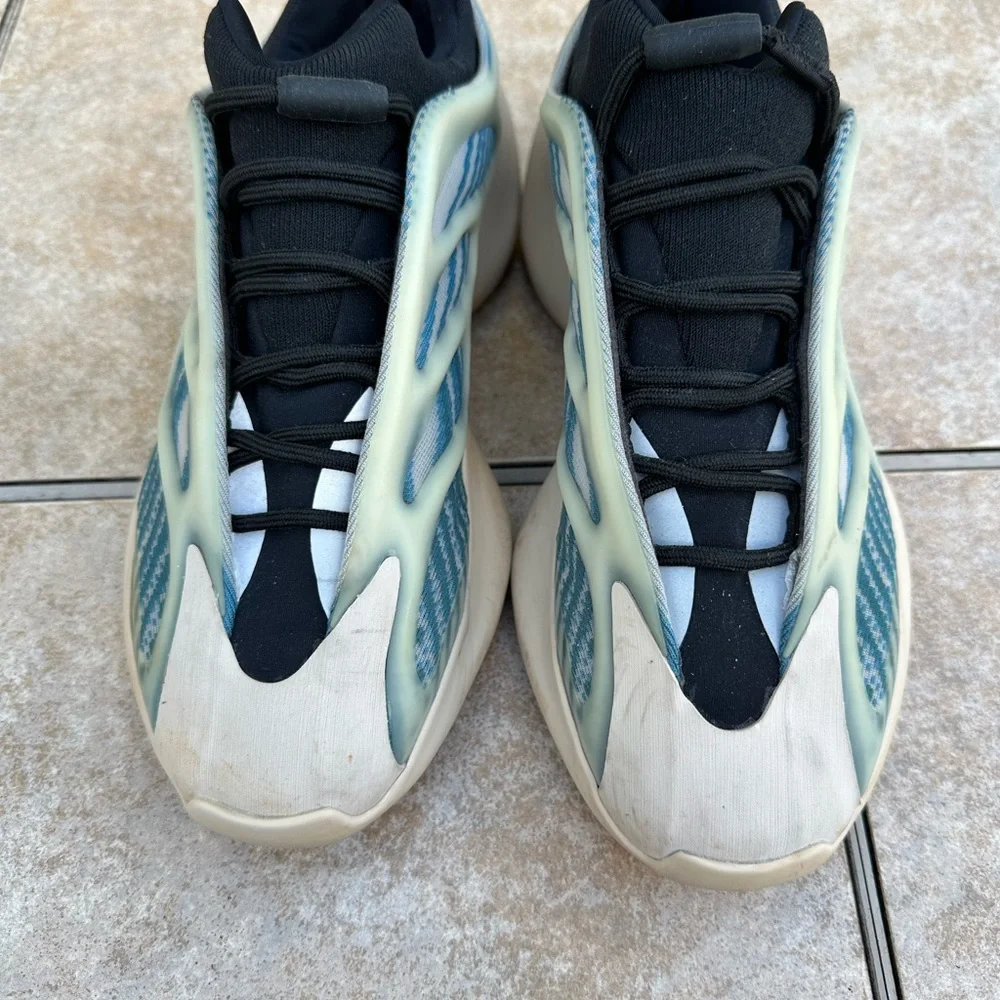 Adidas Yeezy 700 V3 Kyanite