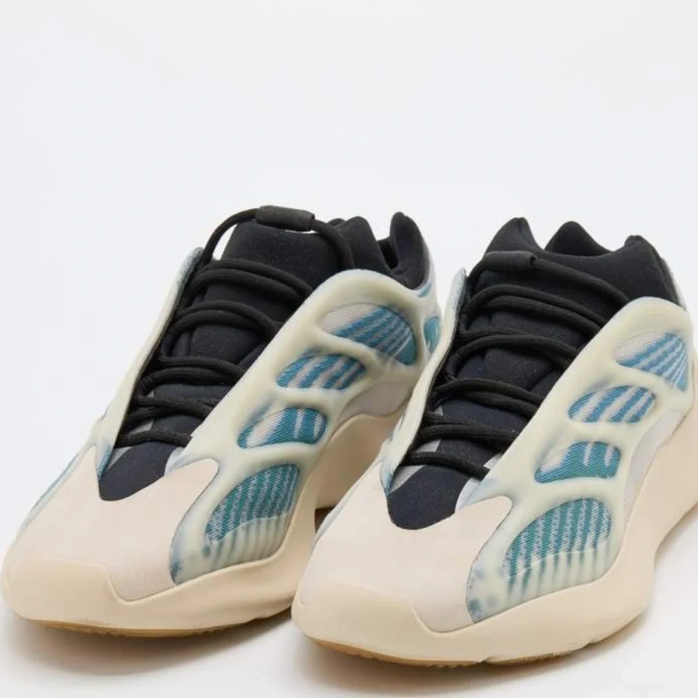 Adidas Yeezy 700 V3 Kyanite