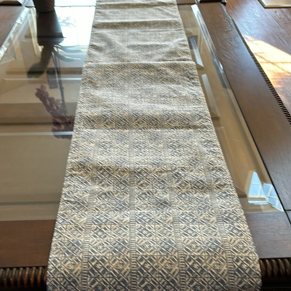 7.5 foot Mosaic table runner with matching placemats.