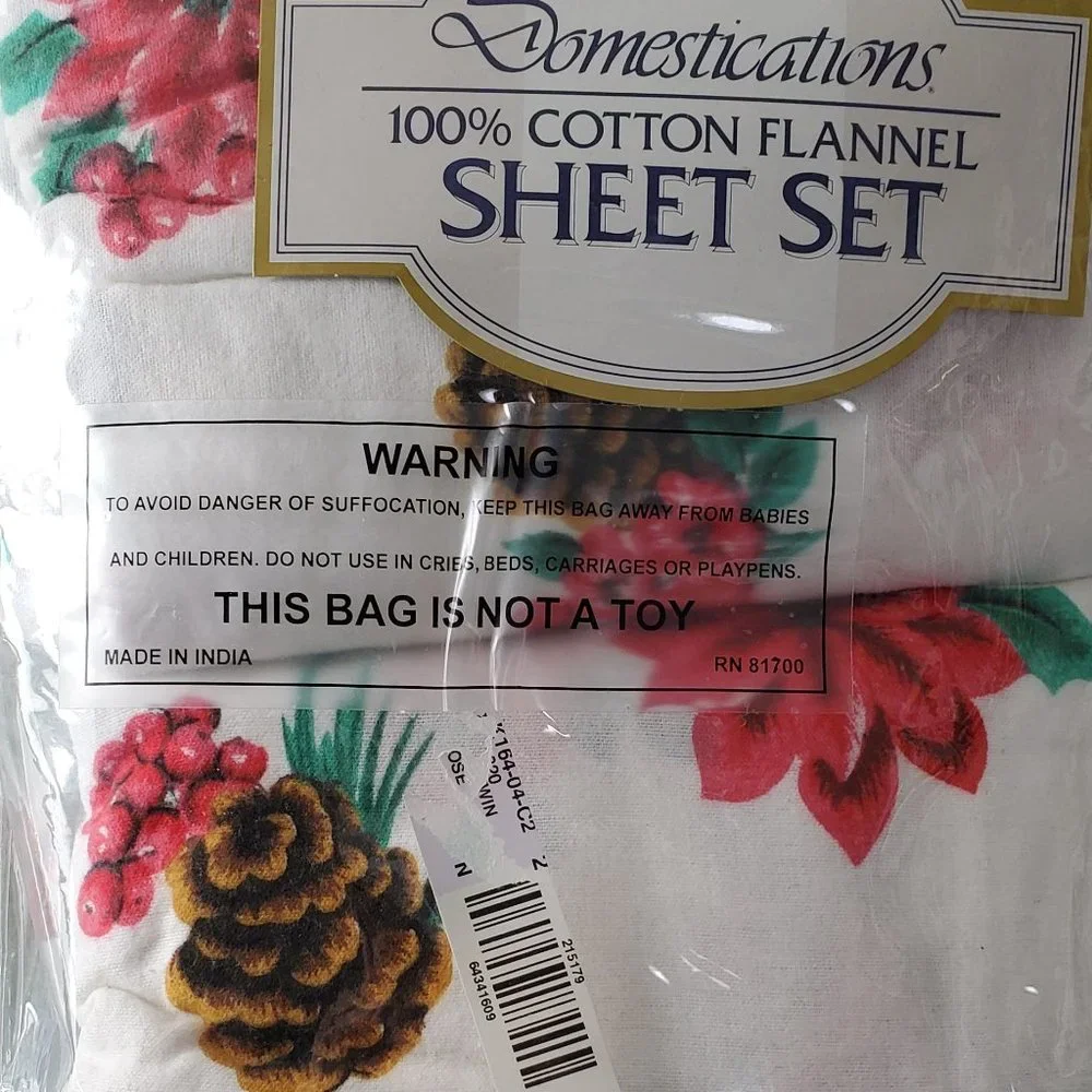 Queen Size Poinsettia Reversable Christmas Quilt