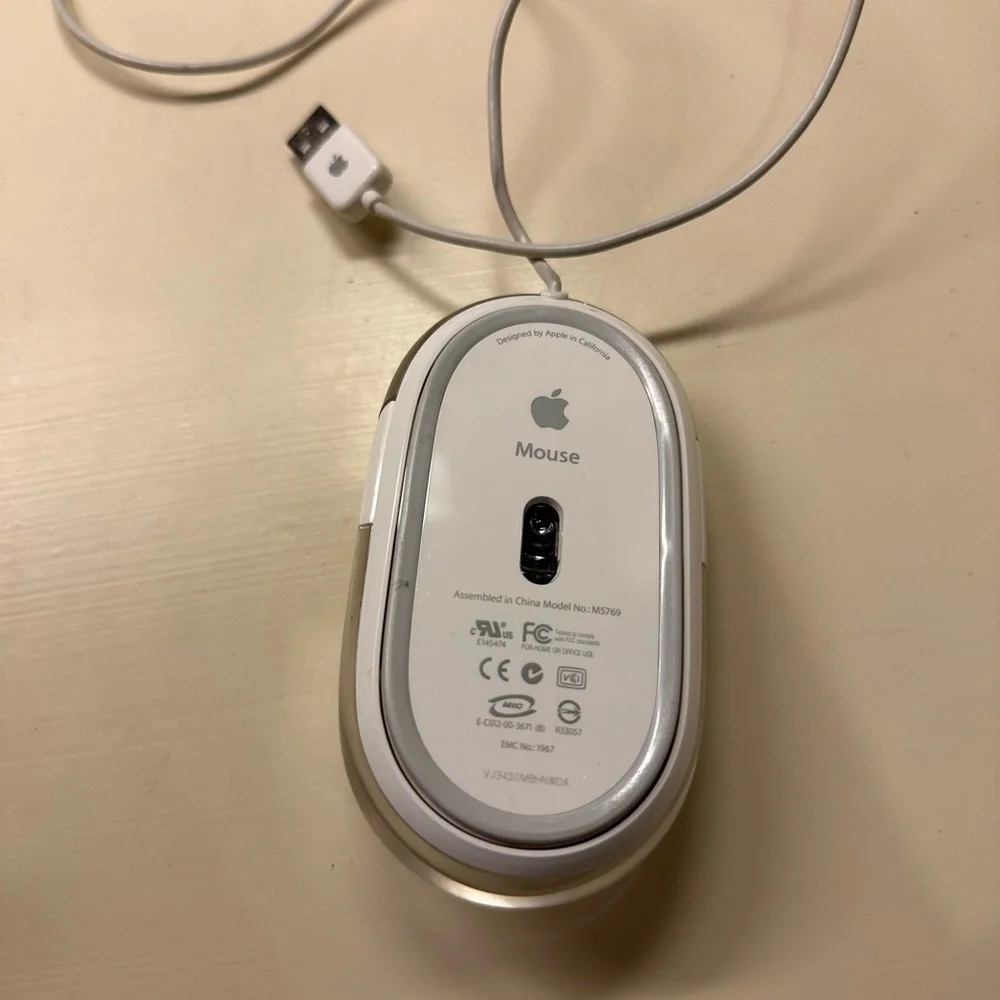 Apple Magic Mouse vintage