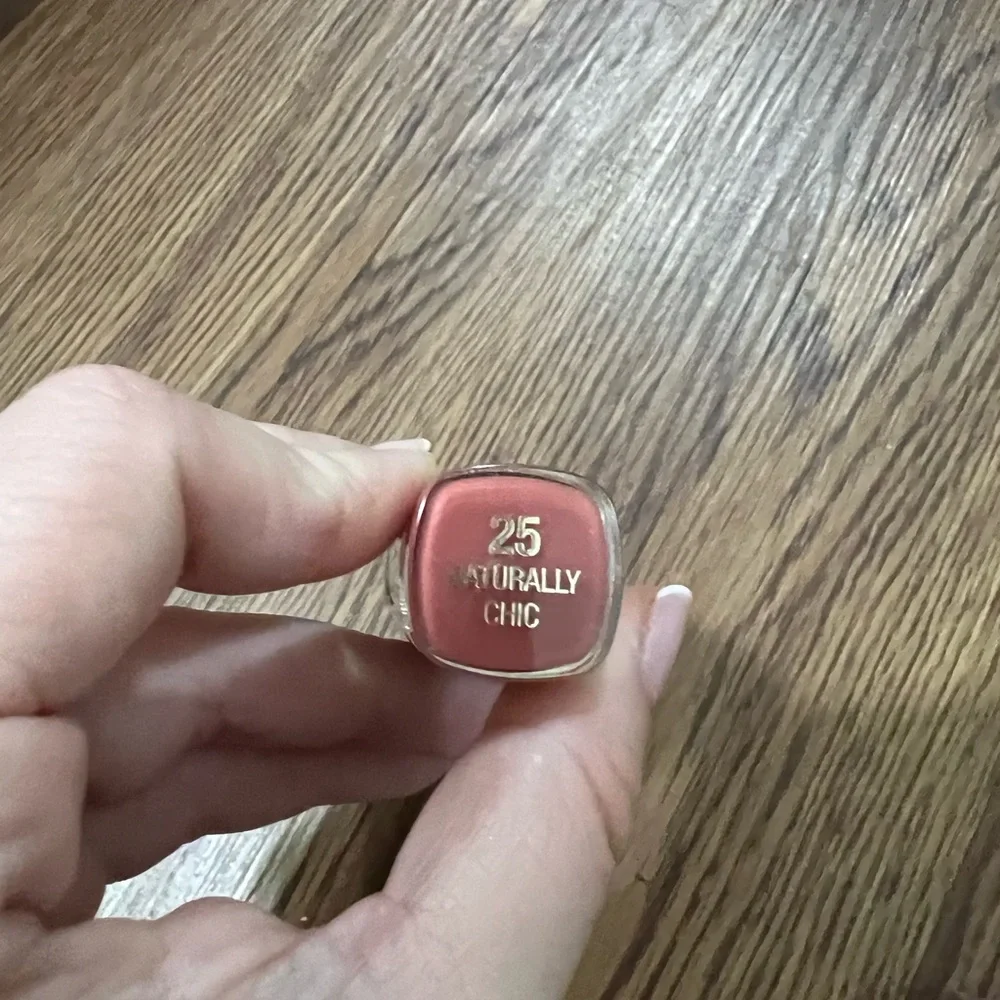 Milani Naturally Chic 25 Lipstick