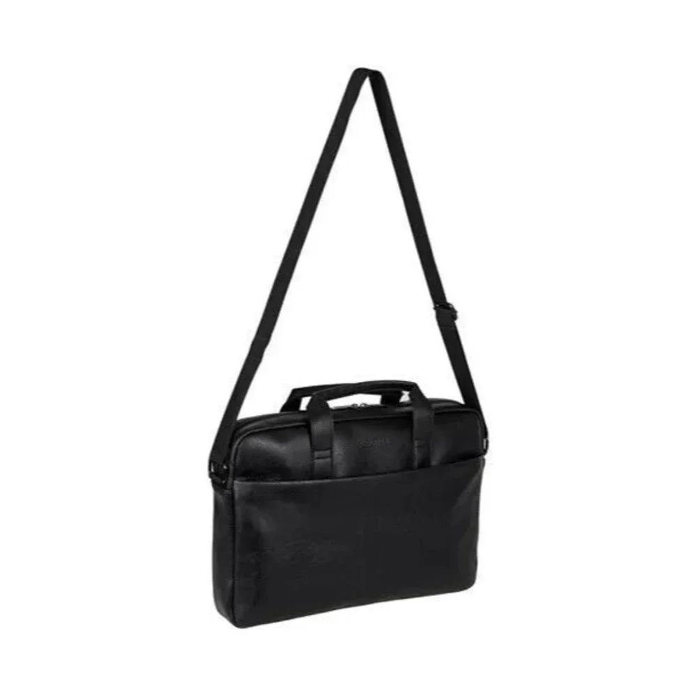 Kenneth Cole Reaction travel style