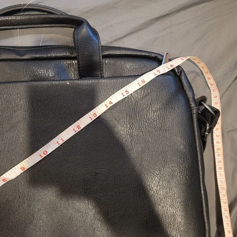 Kenneth Cole Reaction travel style