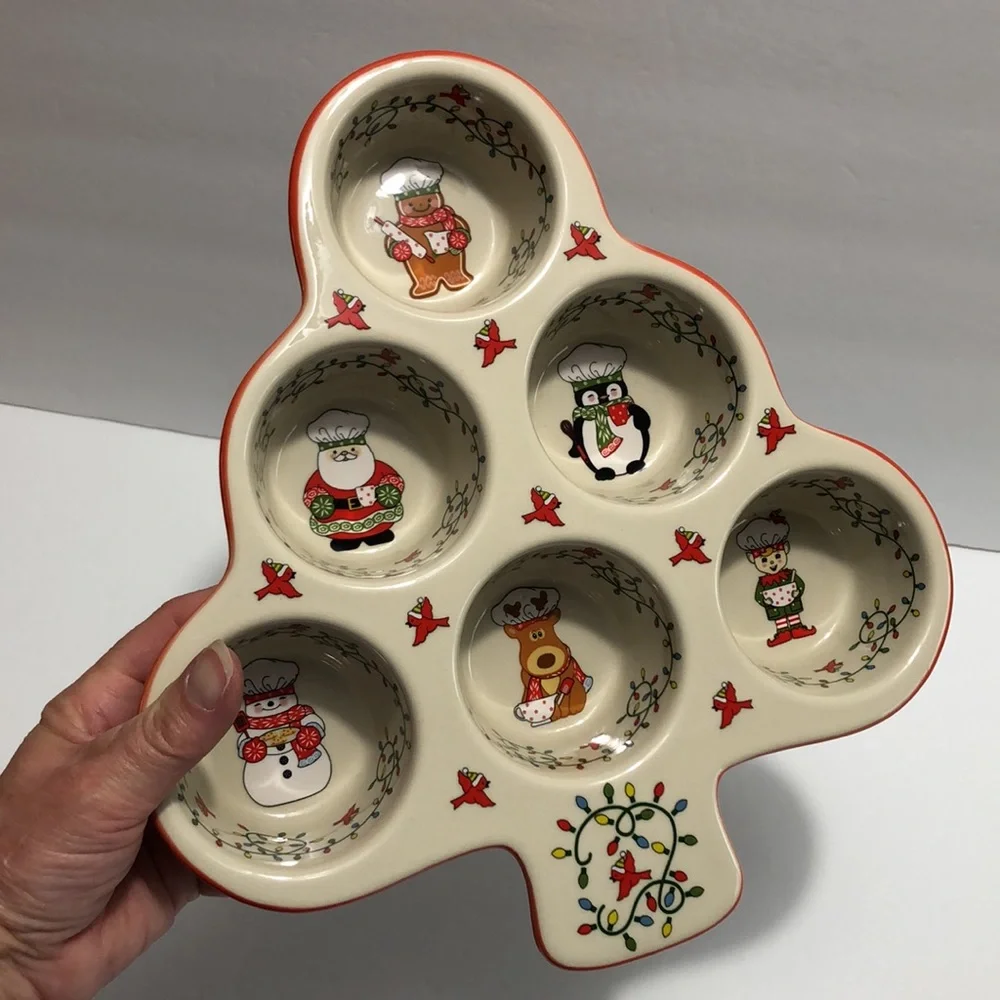 Temptations By Tara Christmas Tree Shaped Cupcake Muffin Baking Pan NWT