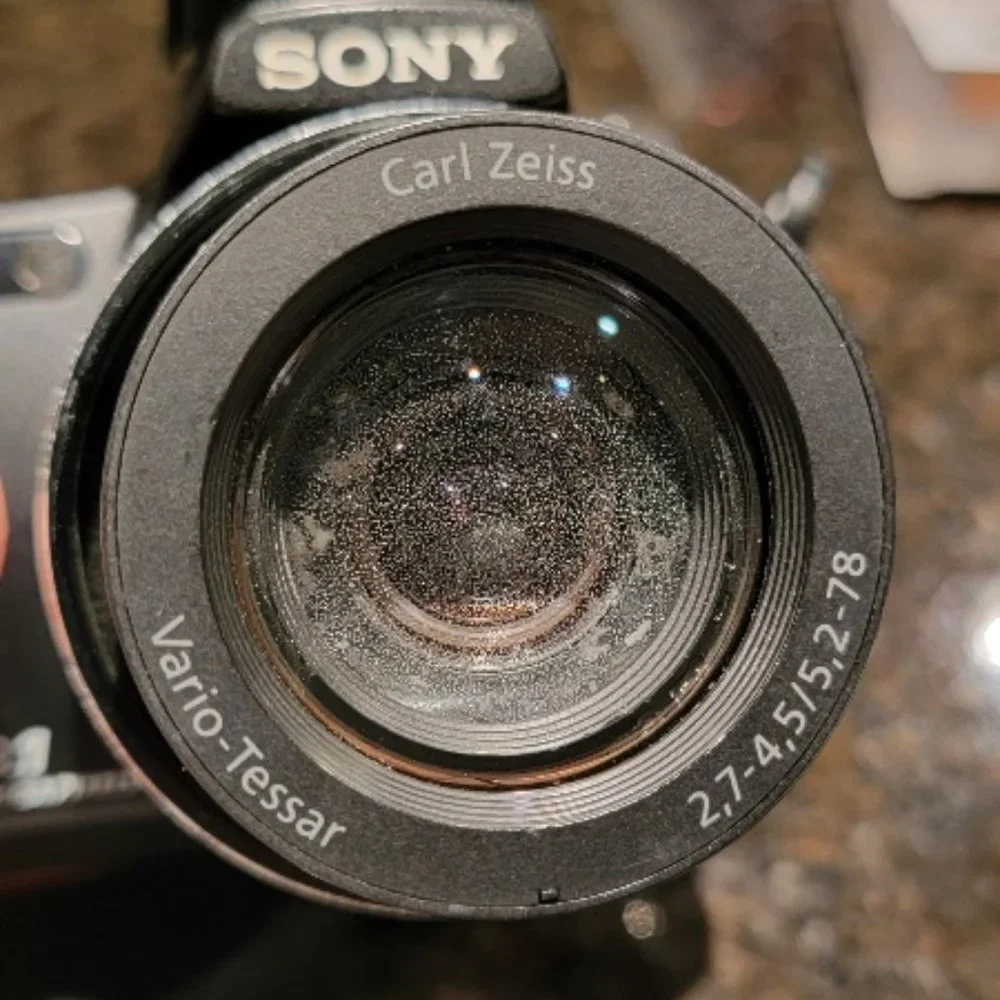 Sony Cyber-shot DSCH50 9.1 MP Digital Camera with Optical Zoom Super steady Shot