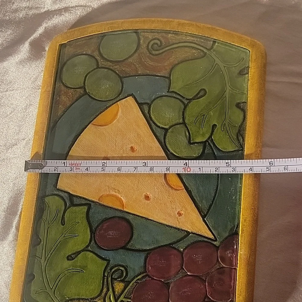 Joie De Vivre cheese grapes
