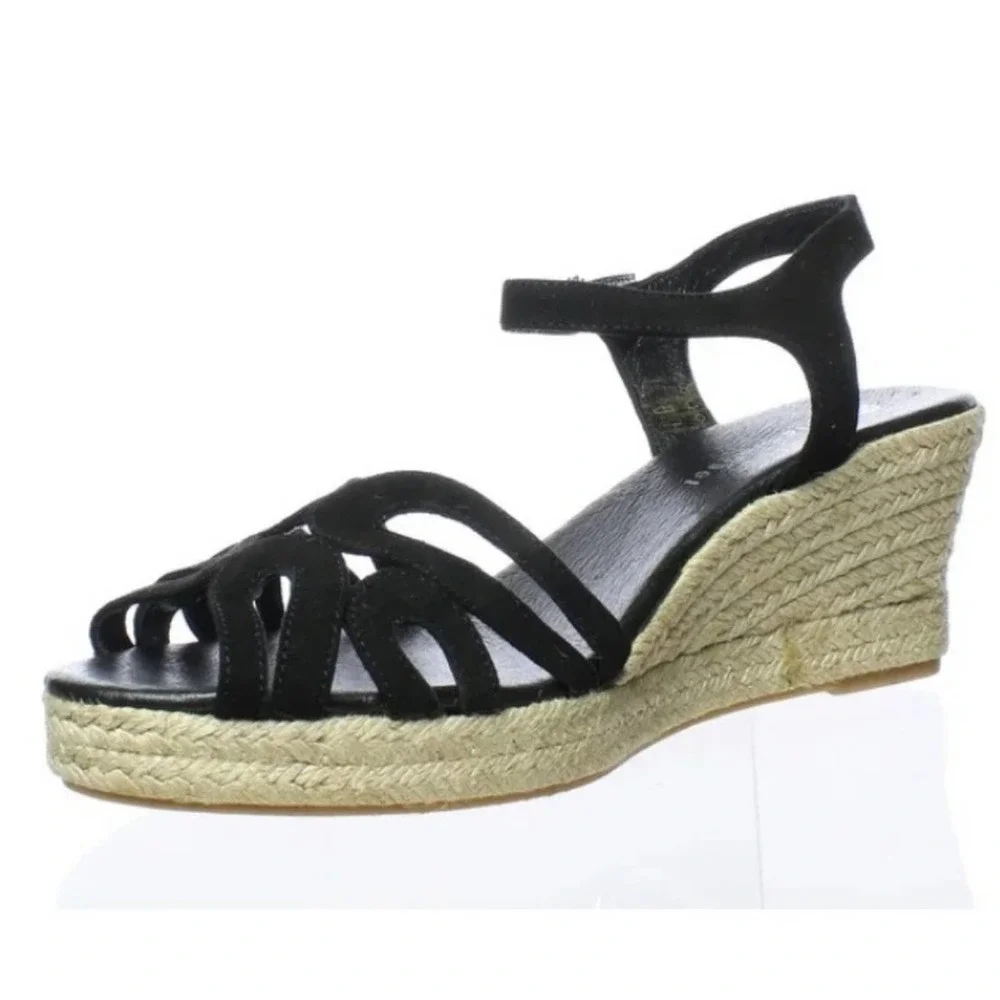 lightly by $165
