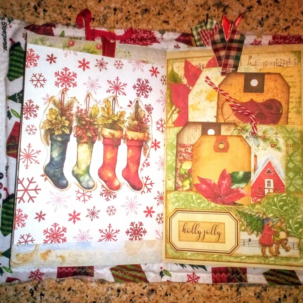 Handmade 🎄holly jolly