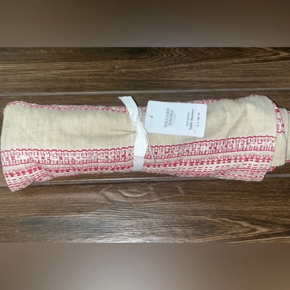 NWT Williams Sonoma Port Rouge Table Runner 16 x 108 inch’s