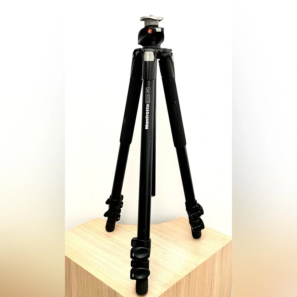 Manfrotto tripod 055 XPROB