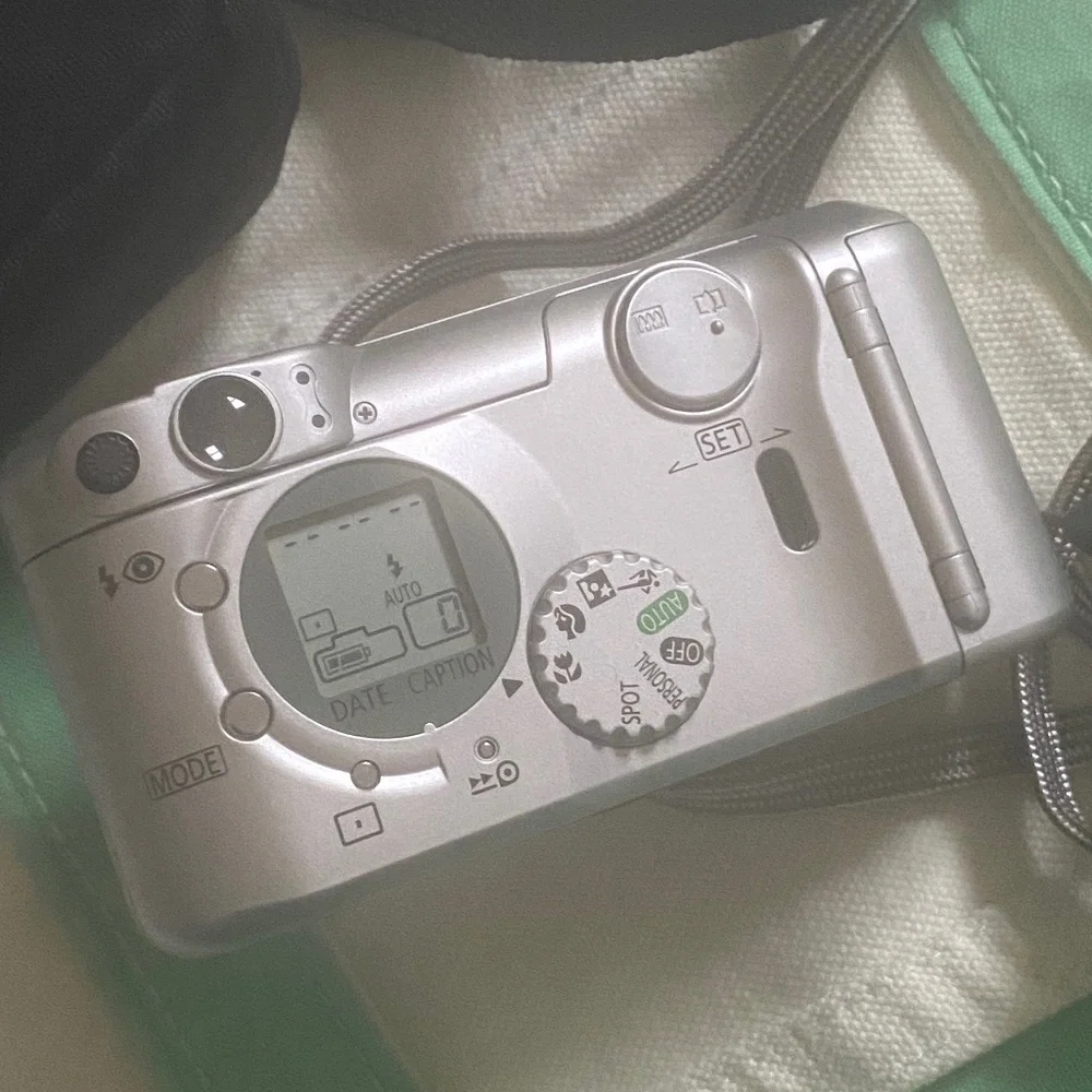 Canon I Y2K I Sure Shot Z155 35mm Lens-Shutter Camera & Case