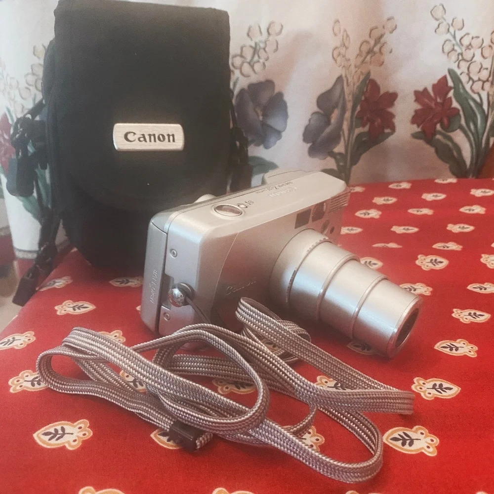Canon I Y2K I Sure Shot Z155 35mm Lens-Shutter Camera & Case
