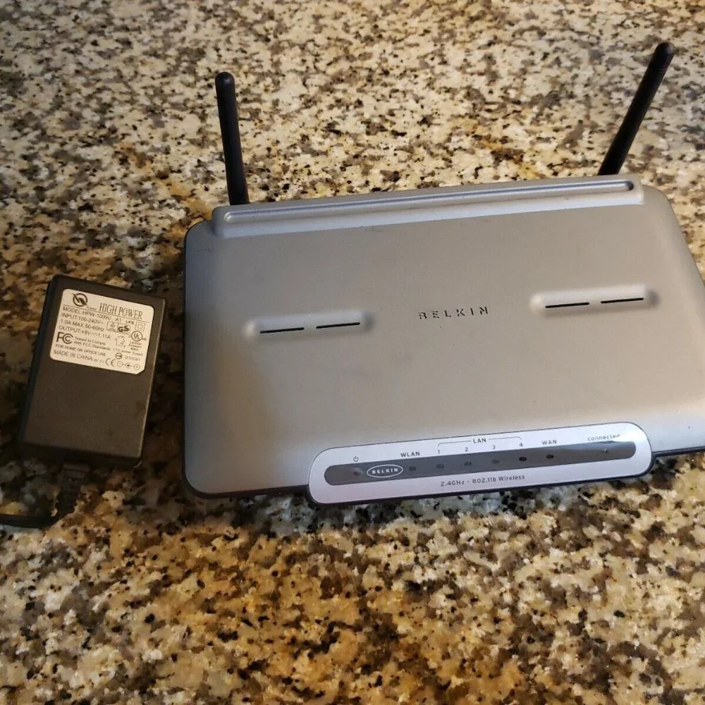 Belkin Model F5D6231-4 Wireless Cable DSL Gateway Router 802.11b 11Mbps #1006FF