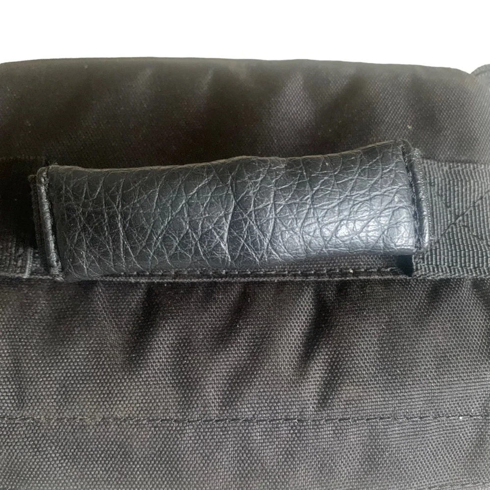 Lowepro pocket has staining