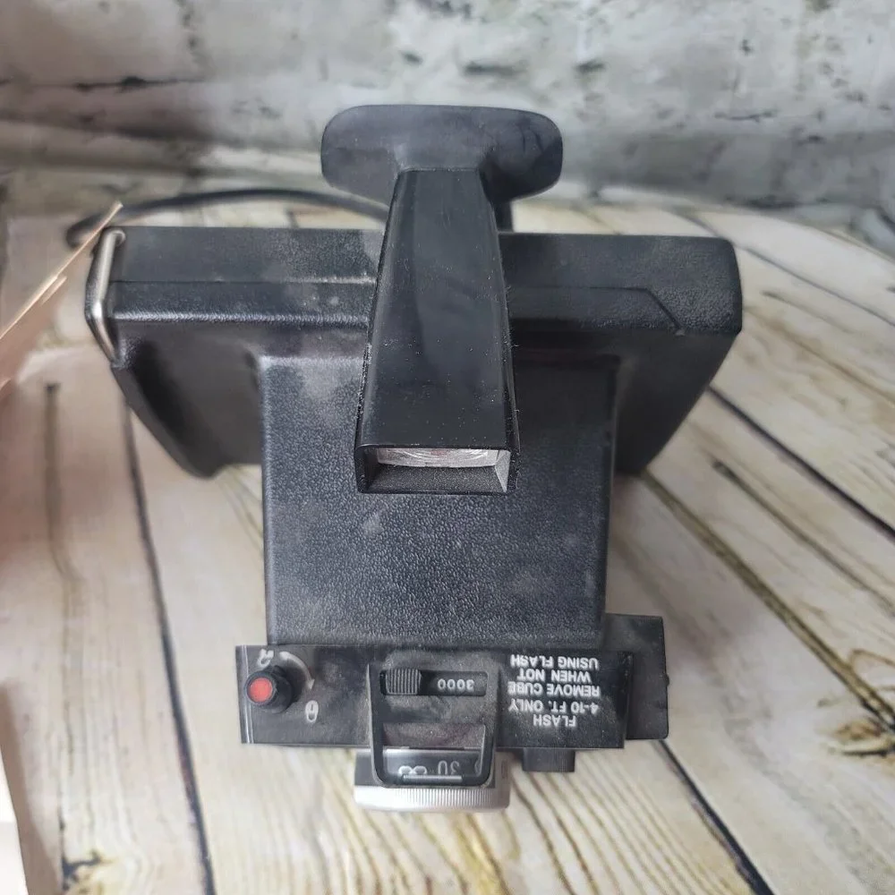 Polaroid land untested