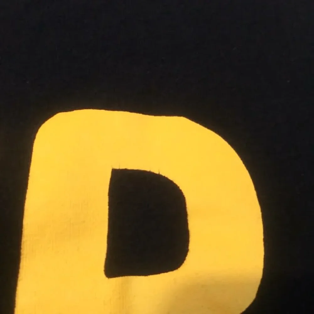 Finest Quality Place Est. 1989 boys size 7/8 navy blue and yellow shirt
