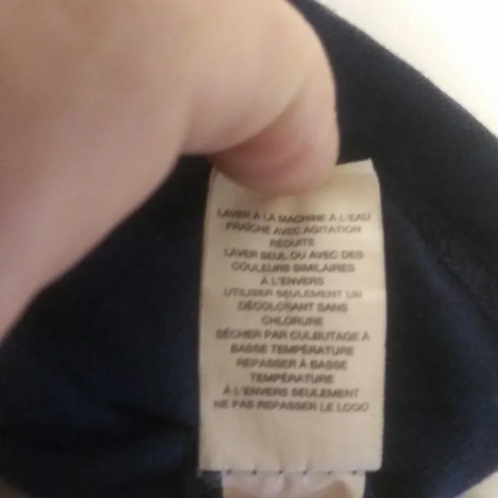 Finest Quality Place Est. 1989 boys size 7/8 navy blue and yellow shirt