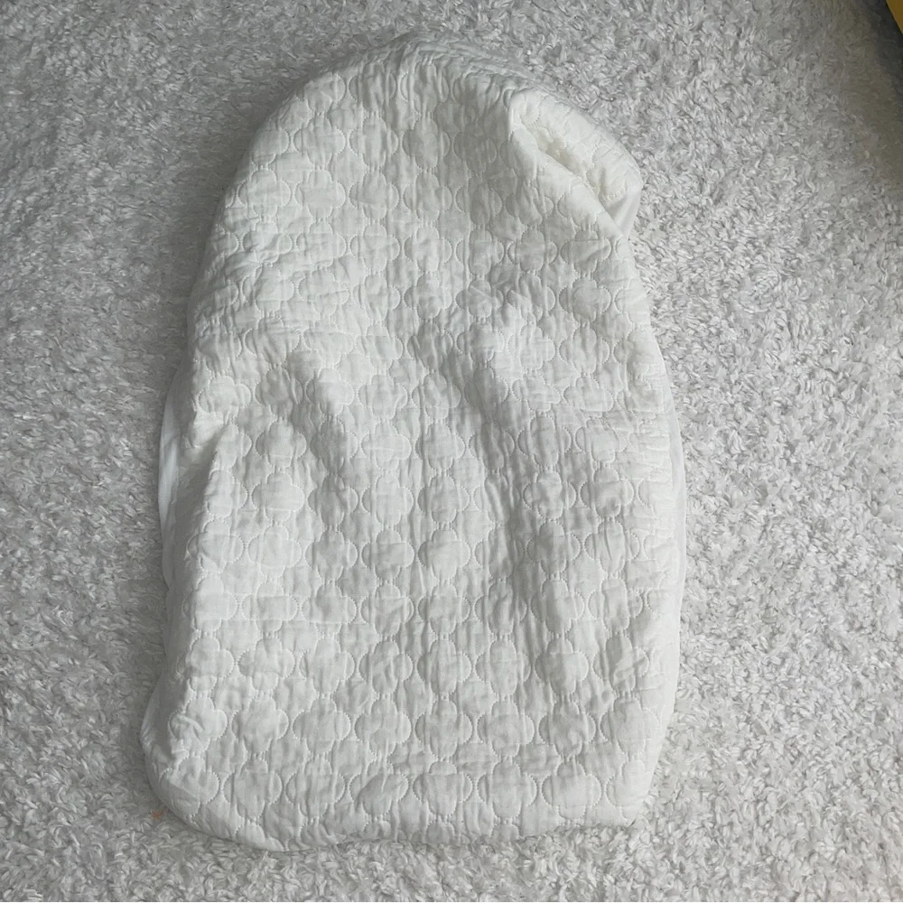 N/A mattress protector