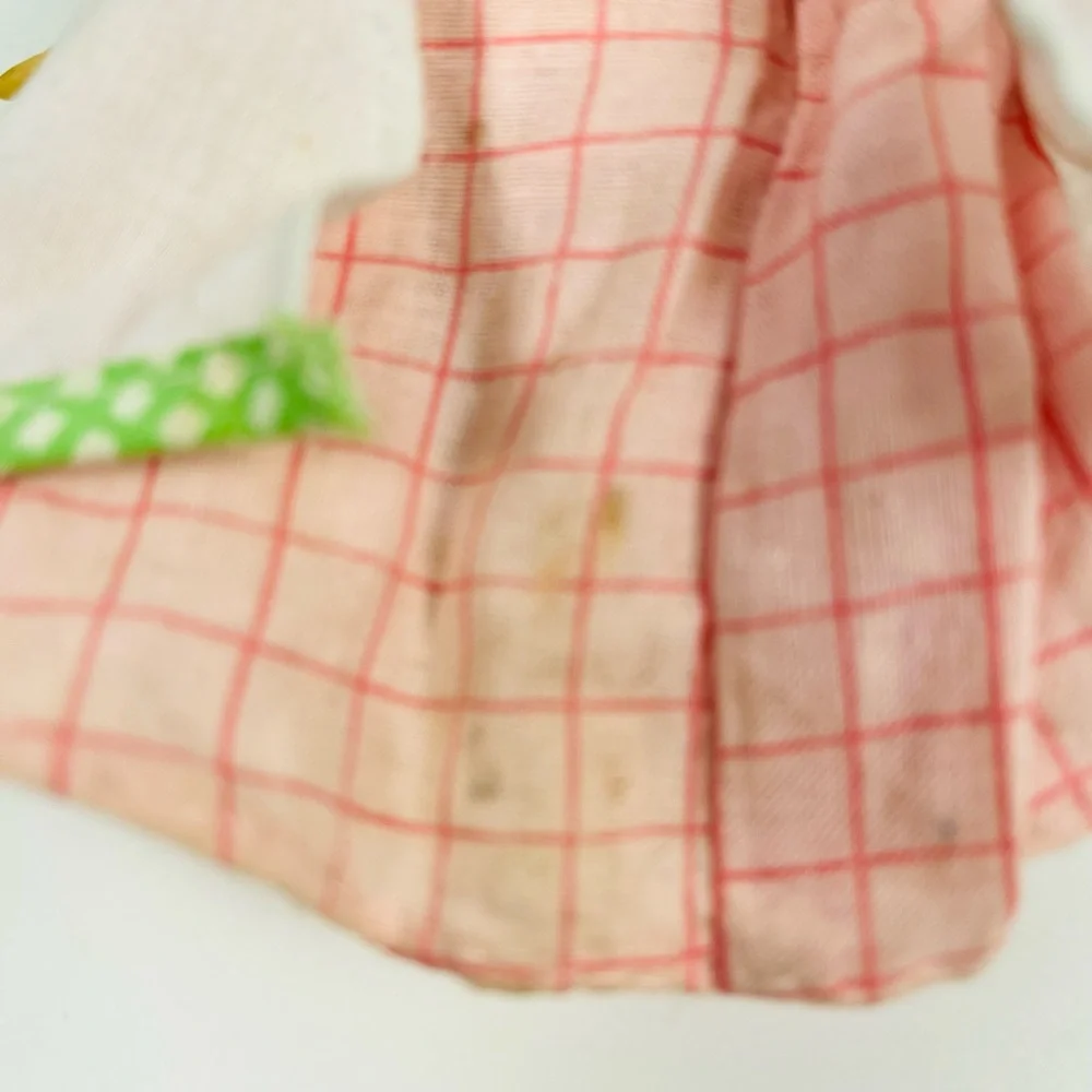 Knickerbocker clothes discoloration